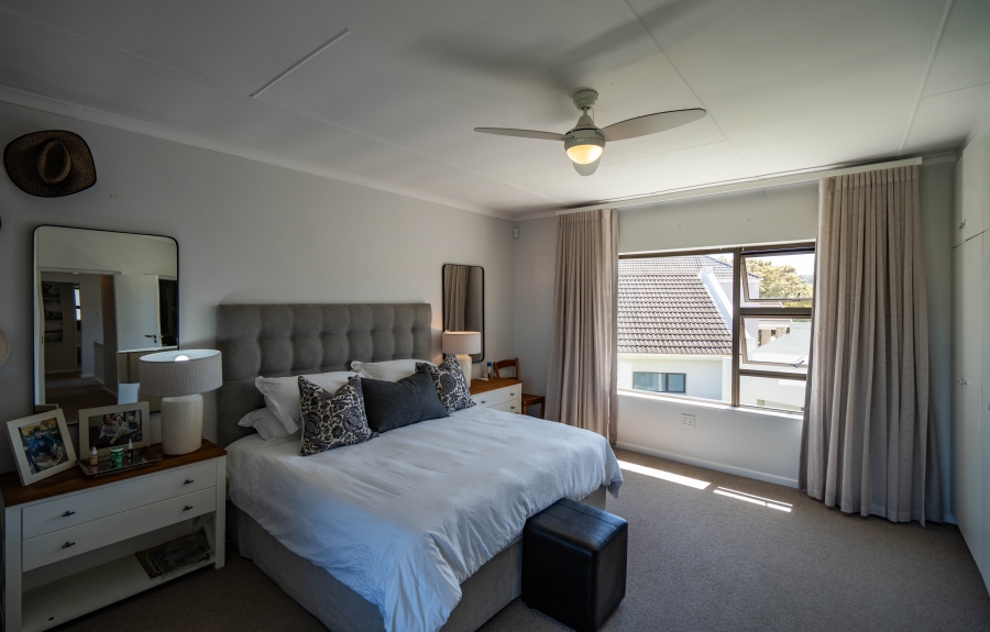 5 Bedroom Property for Sale in Royal Alfred Marina Eastern Cape